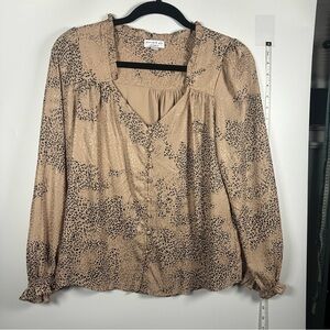 Current Air Los Angeles Tan/Black Cheetah Print Button Down Blouse Women’s S